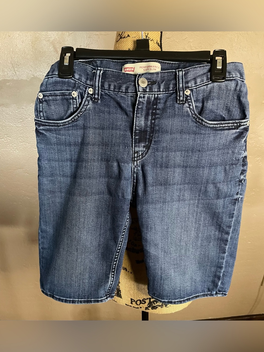 Levi's Women's Slim Fit Jeans in Classic Blue Wash